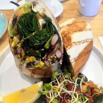 Frühstückswrap im Good One Café