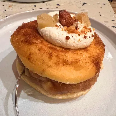 Veganer Bratapfeldonut aus dem Kjeks
